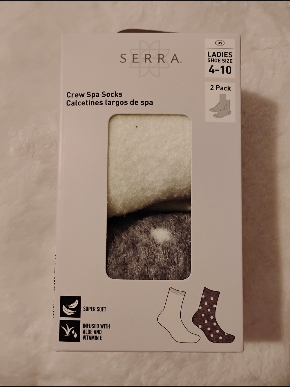 Ladies Crew Spa Socks  With Aloe Vera & Vitamin E - White & Gray (2 Pack) NEW